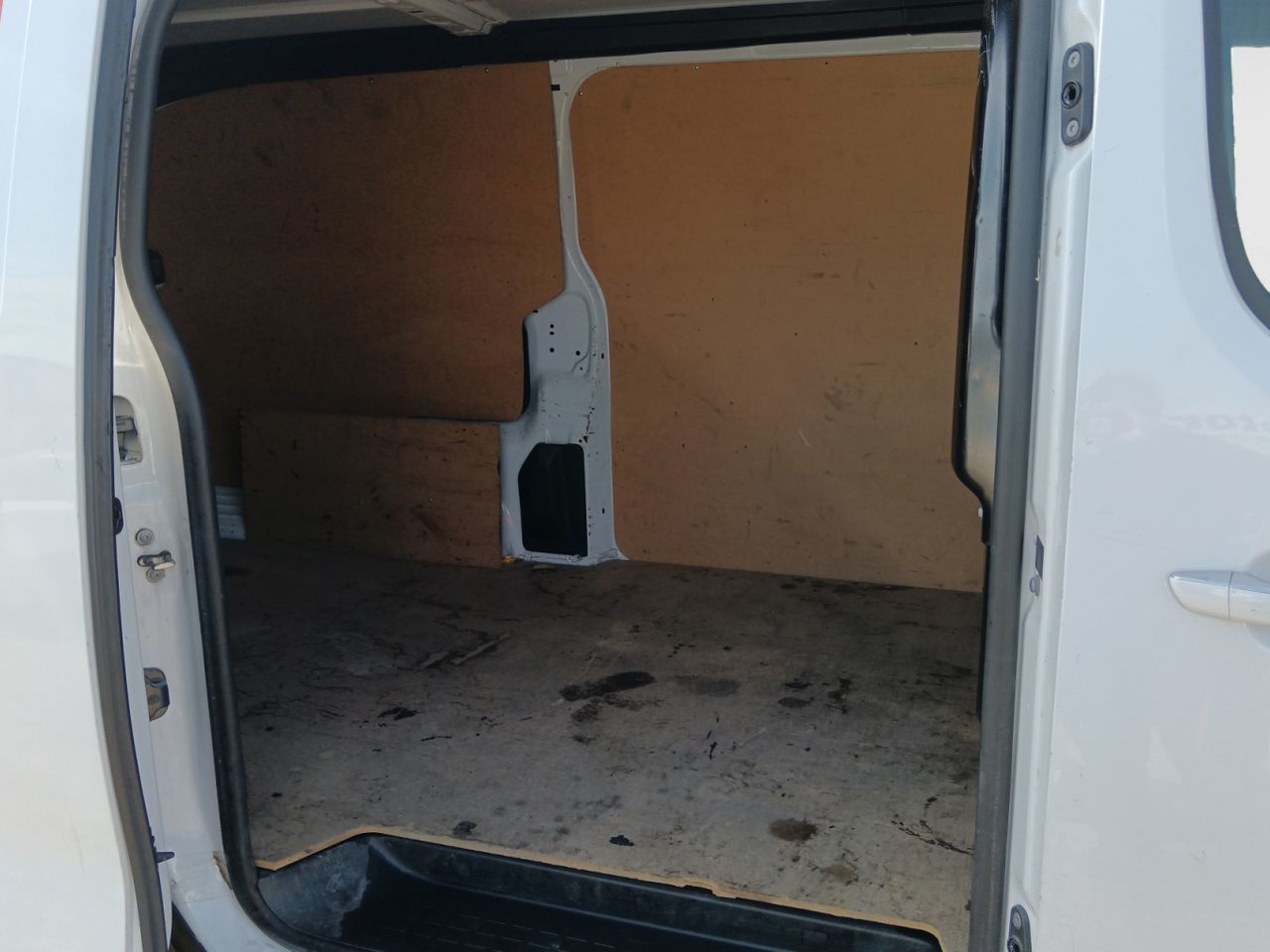 Peugeot Expert Furgon BlueHDi 100 Premium Long - foto 11