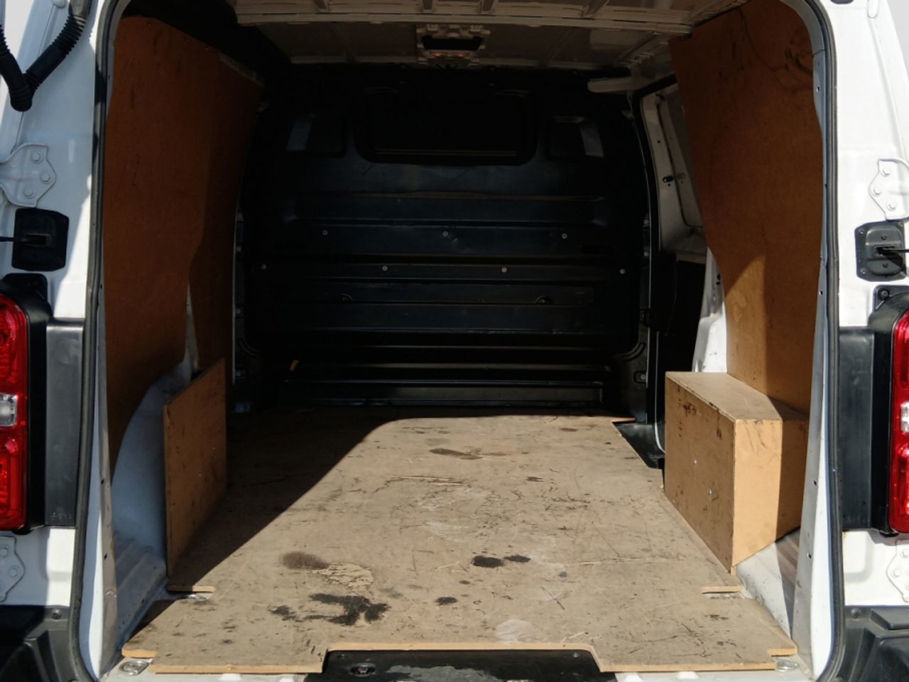 Peugeot Expert Furgon BlueHDi 100 Premium Long - foto 12