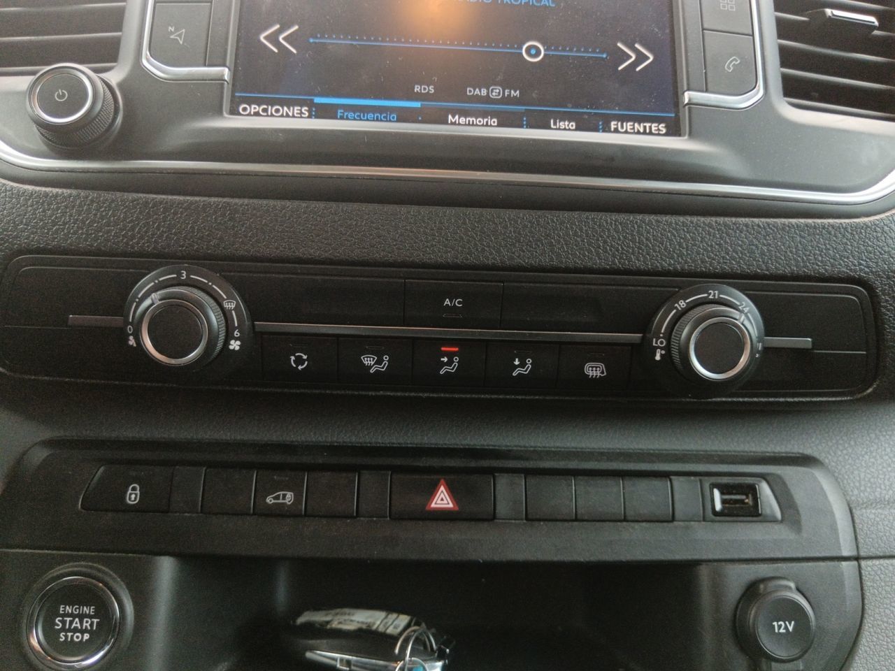 Peugeot Expert Furgon BlueHDi 100 Premium Long - foto 19
