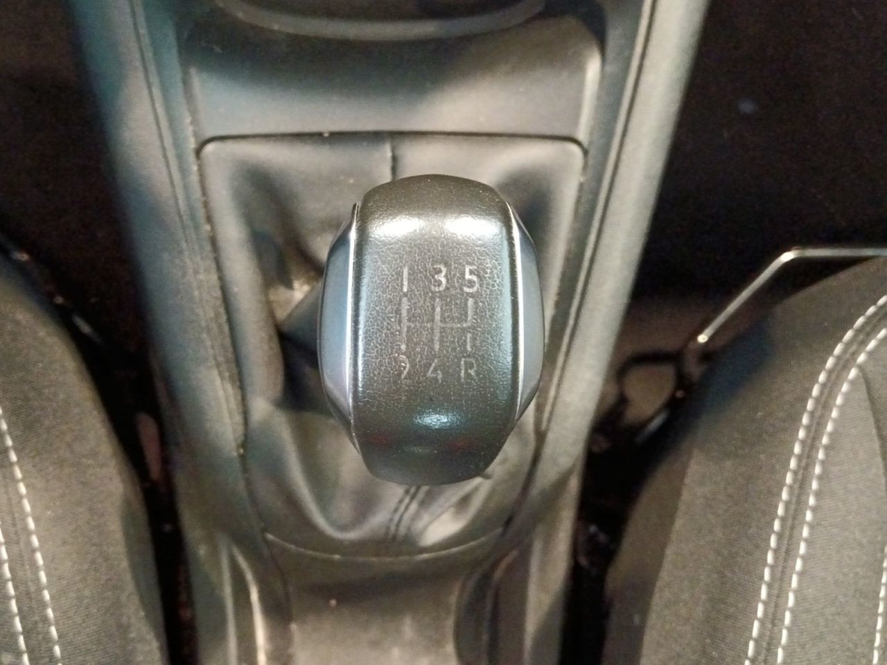 Peugeot 208 1.2L PureTech Allure - foto 13