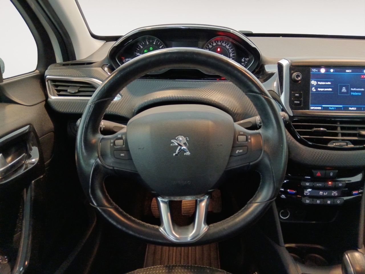 Peugeot 208 1.2L PureTech Allure - foto 8
