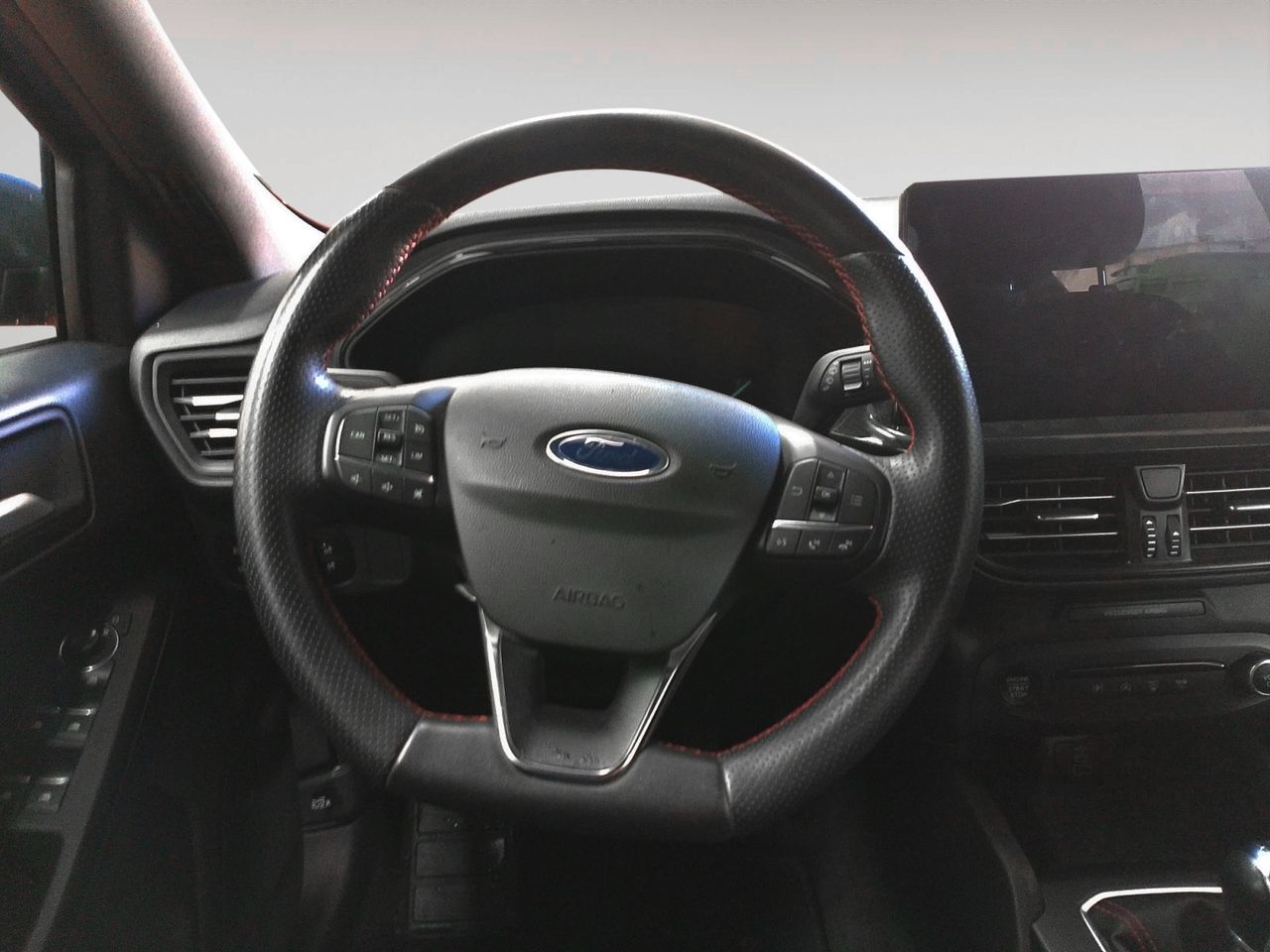 Ford Focus 1.0 EcoBoost MHEV ST-Line - foto 7