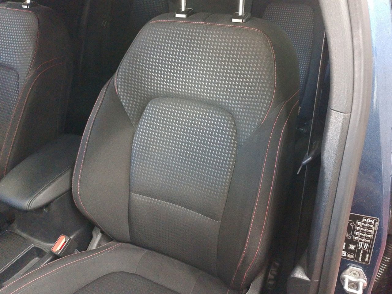 Ford Focus 1.0 EcoBoost MHEV ST-Line - foto 20