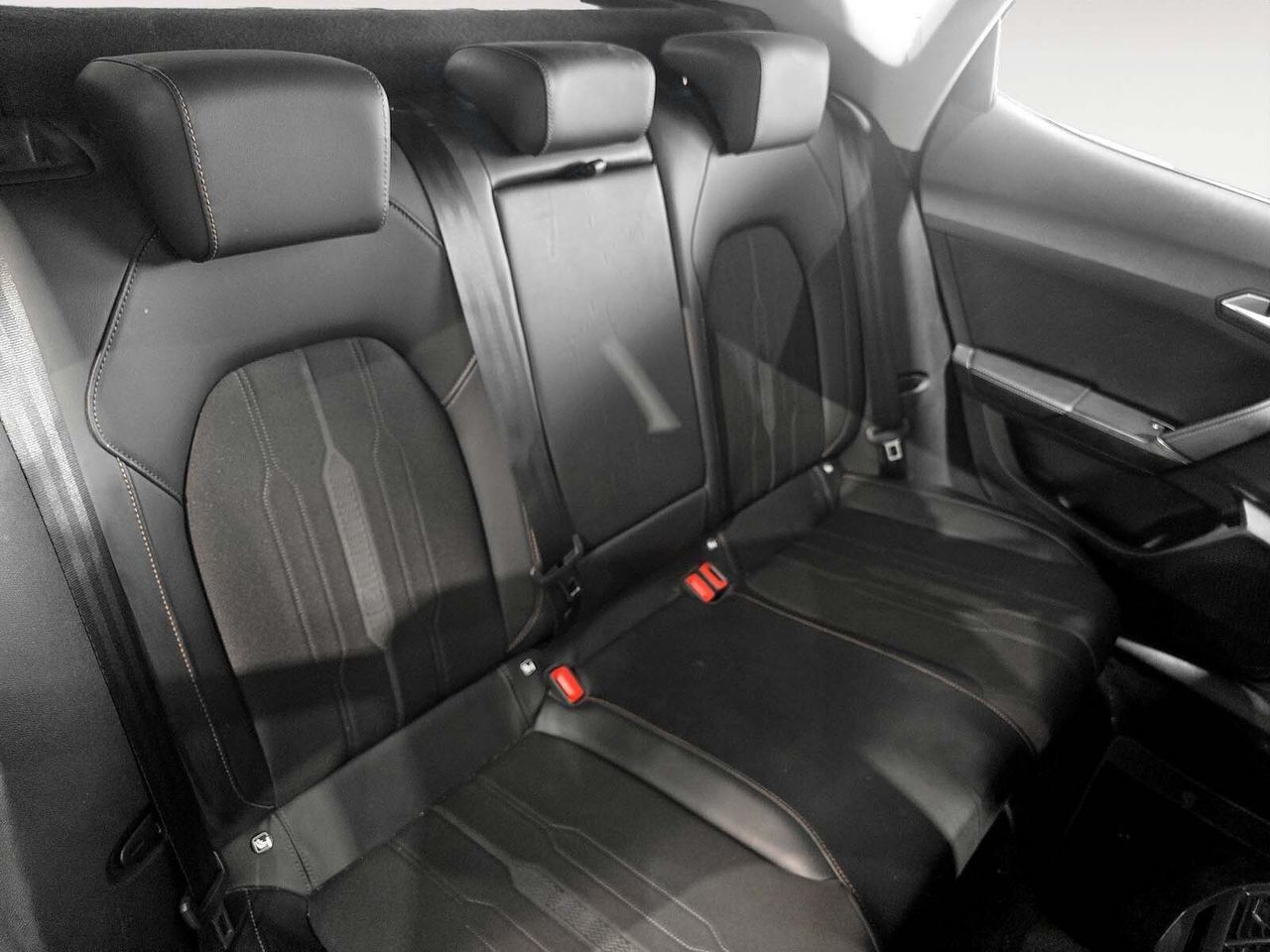 Cupra Formentor 1.4 e-Hybrid DSG - foto 10