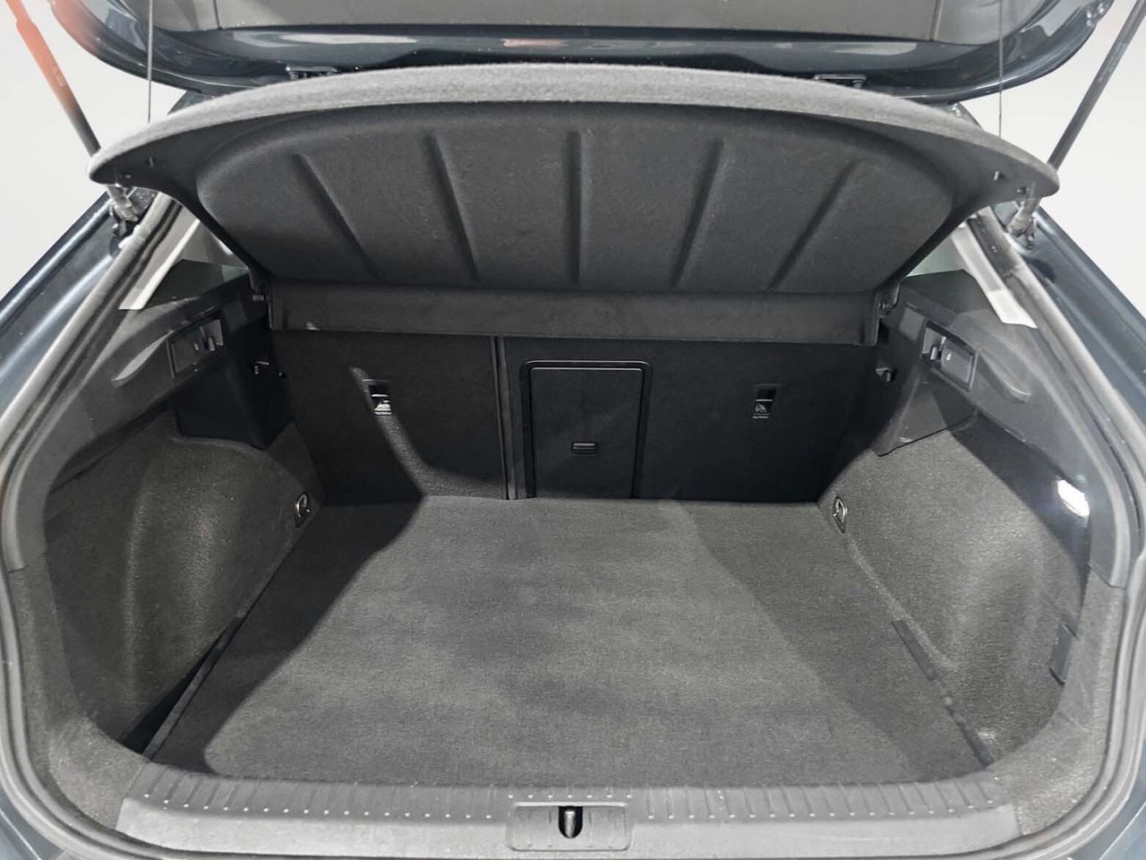 Cupra Formentor 1.4 e-Hybrid DSG - foto 12