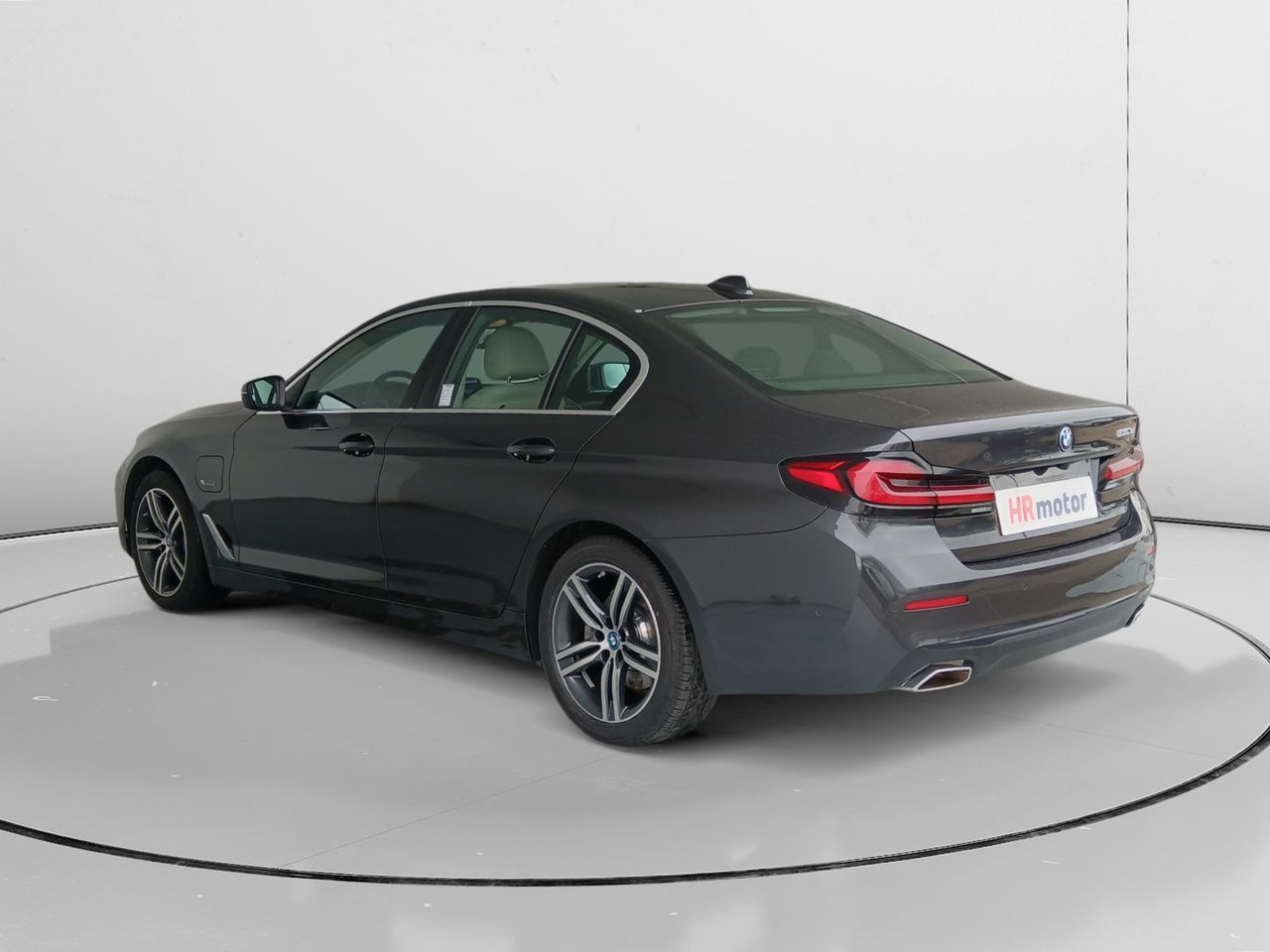 BMW Serie 5 530e - foto 4