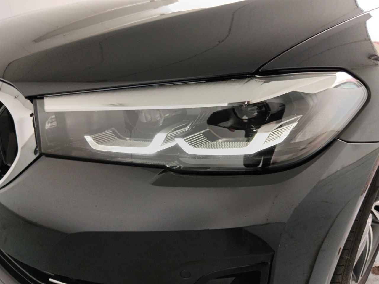 BMW Serie 5 530e - foto 25
