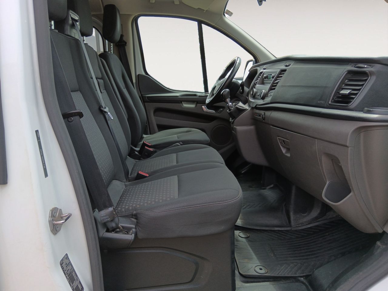 Ford Transit Custom Furgon 2.0 TDCi 320 L2 Trend - foto 11