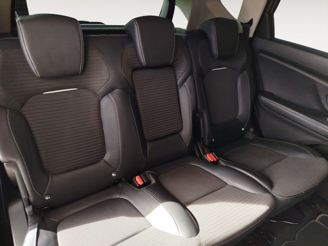 Renault Scénic Zen TCe - foto 10