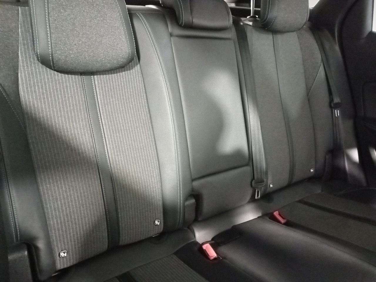 Peugeot 3008 PureTech 130 Allure - foto 10
