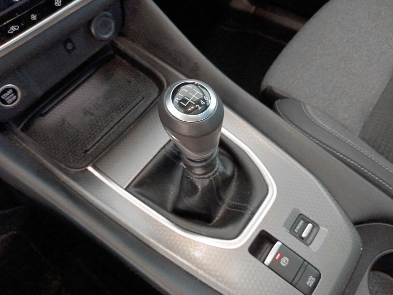 Nissan Qashqai DIG-T 140 N-Connecta - foto 13