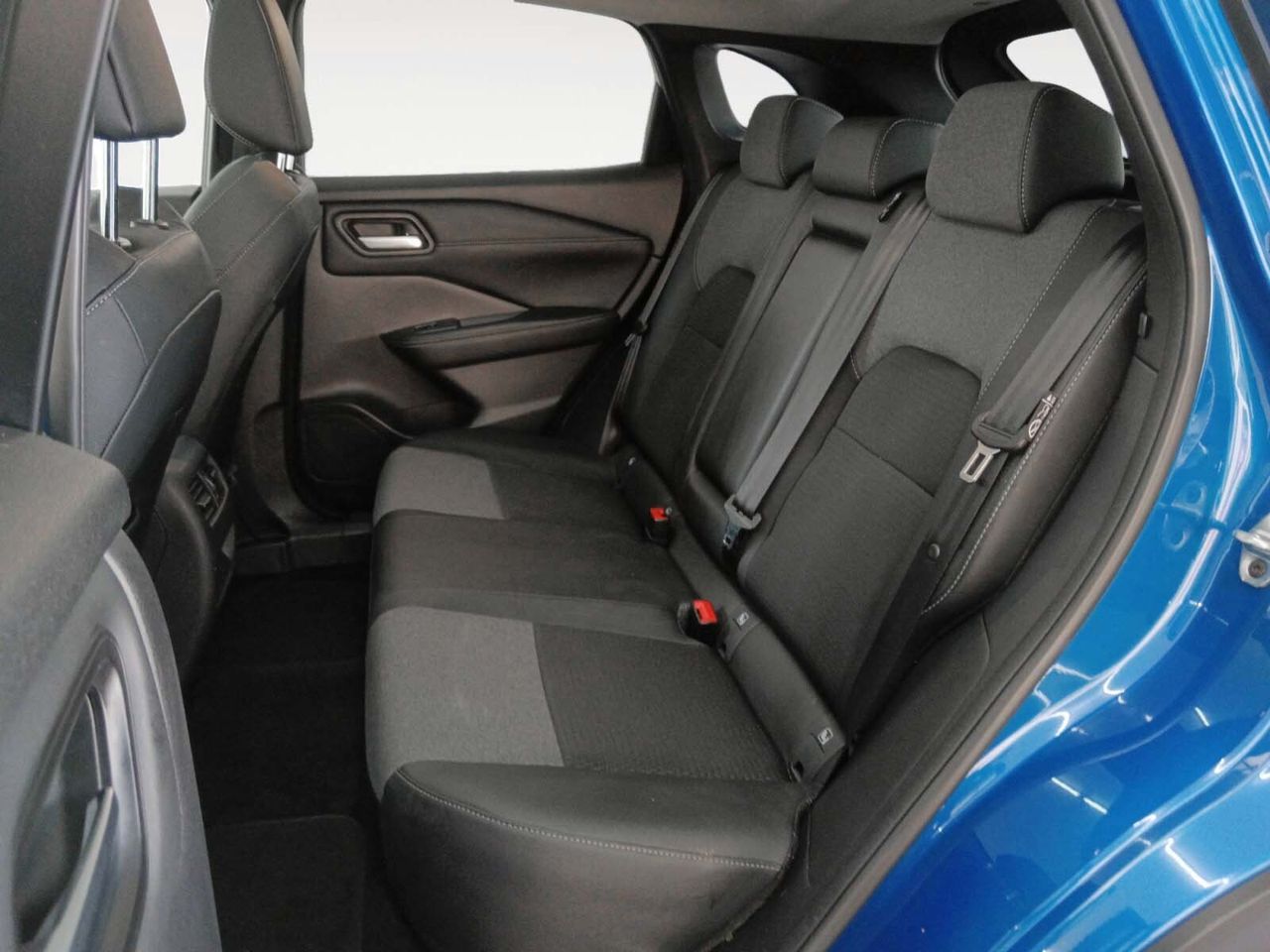 Nissan Qashqai DIG-T 140 N-Connecta - foto 9