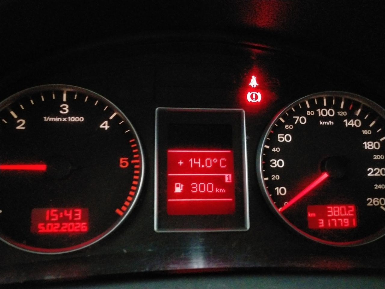 Audi A4 2.0 TDI - foto 14