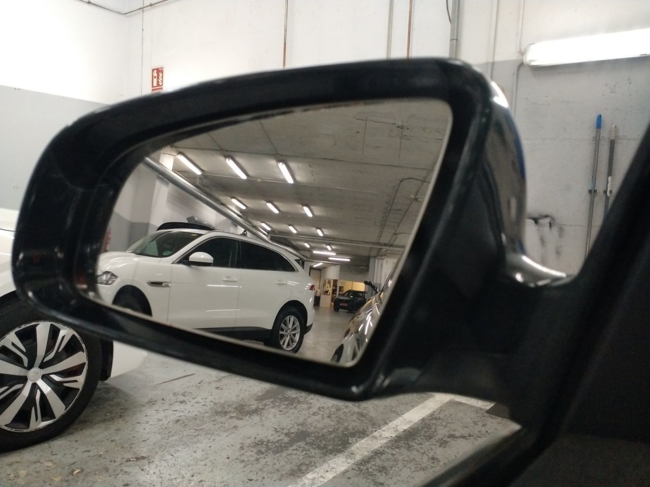 Audi A4 2.0 TDI - foto 17