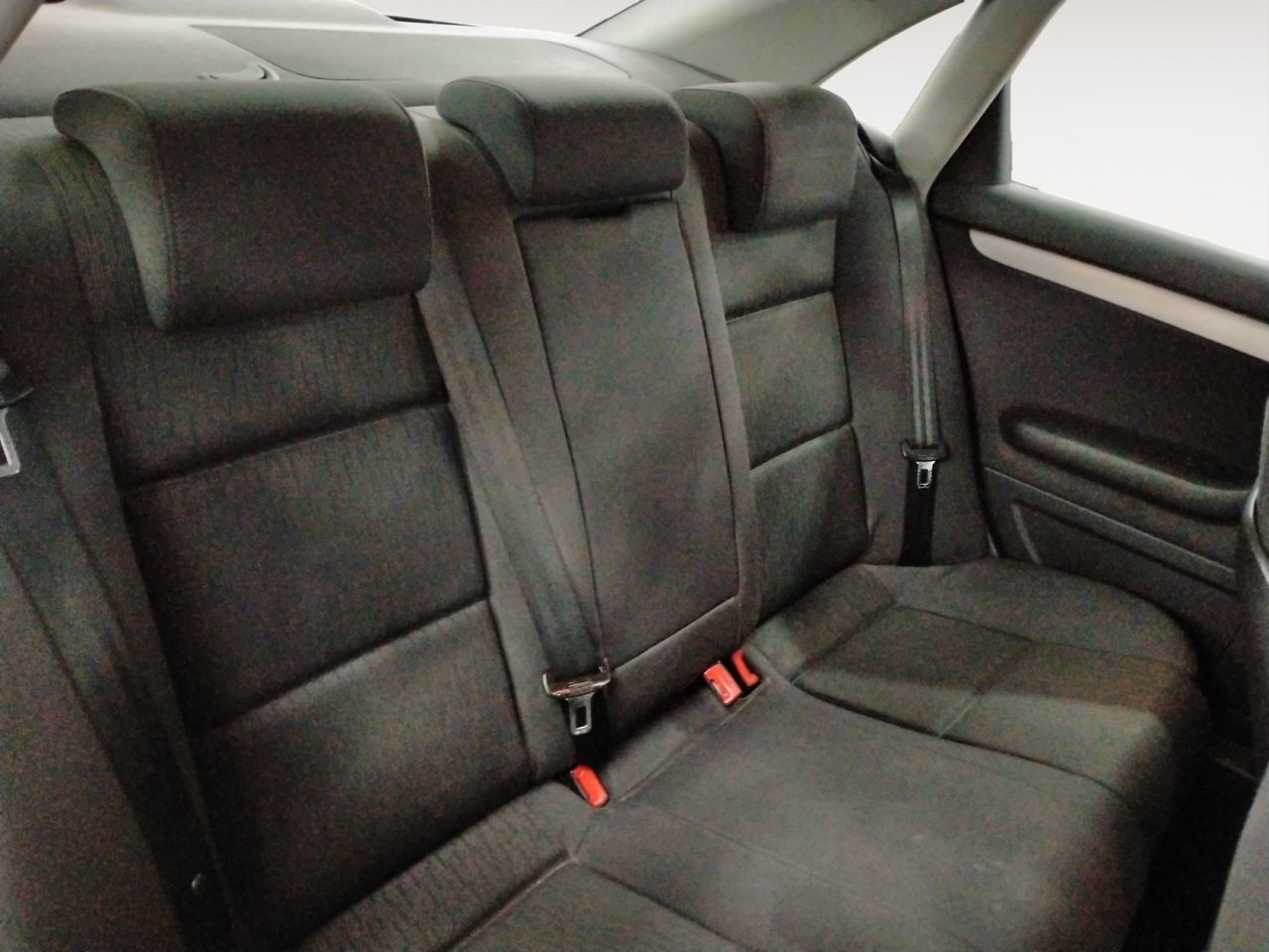 Audi A4 2.0 TDI - foto 10