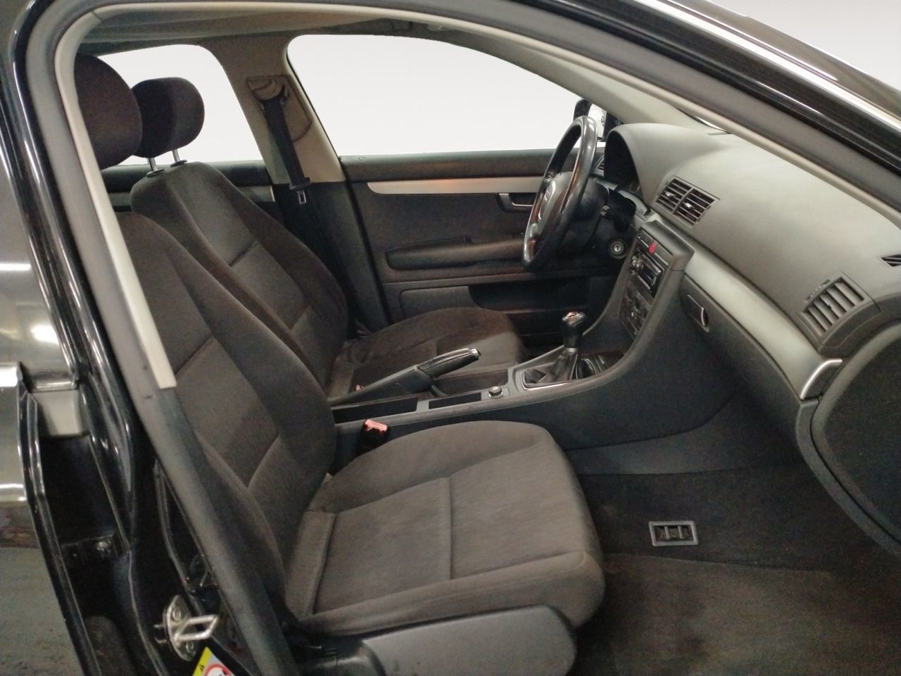 Audi A4 2.0 TDI - foto 11
