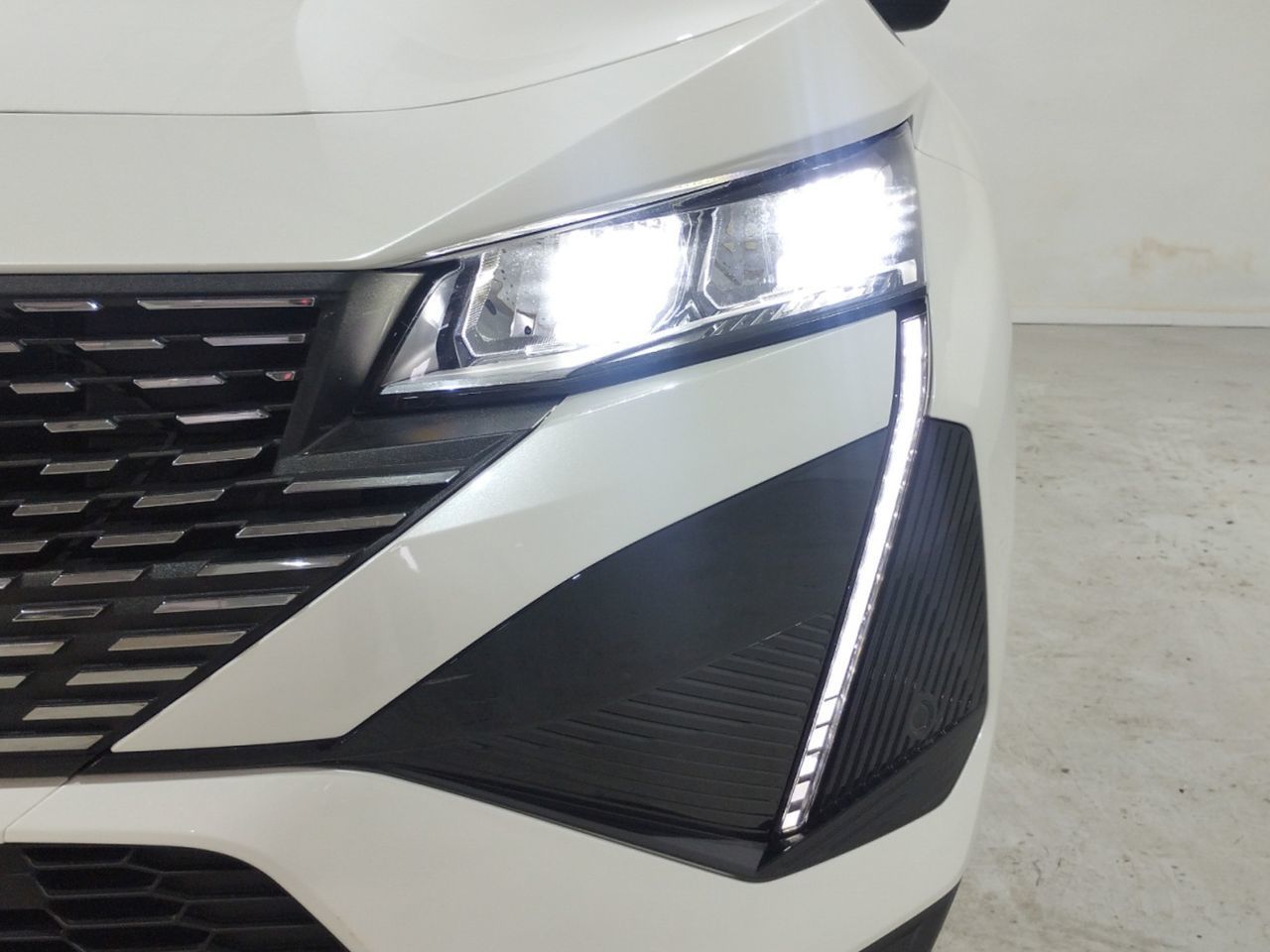 Peugeot 408 PureTech 130 Allure Pack EAT8 - foto 19