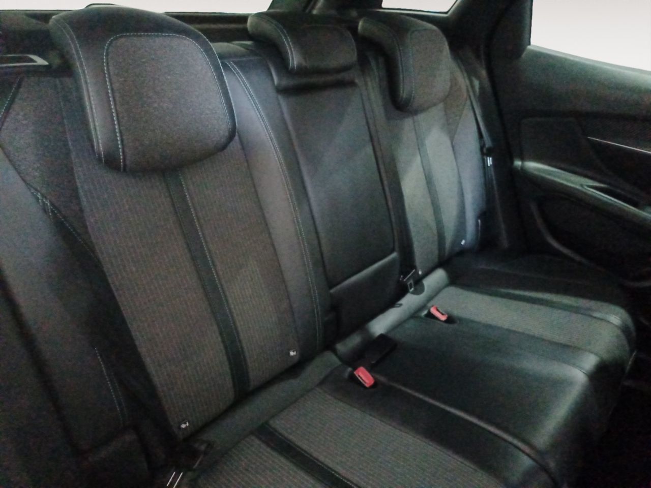 Peugeot 3008 PureTech 130 Allure - foto 10