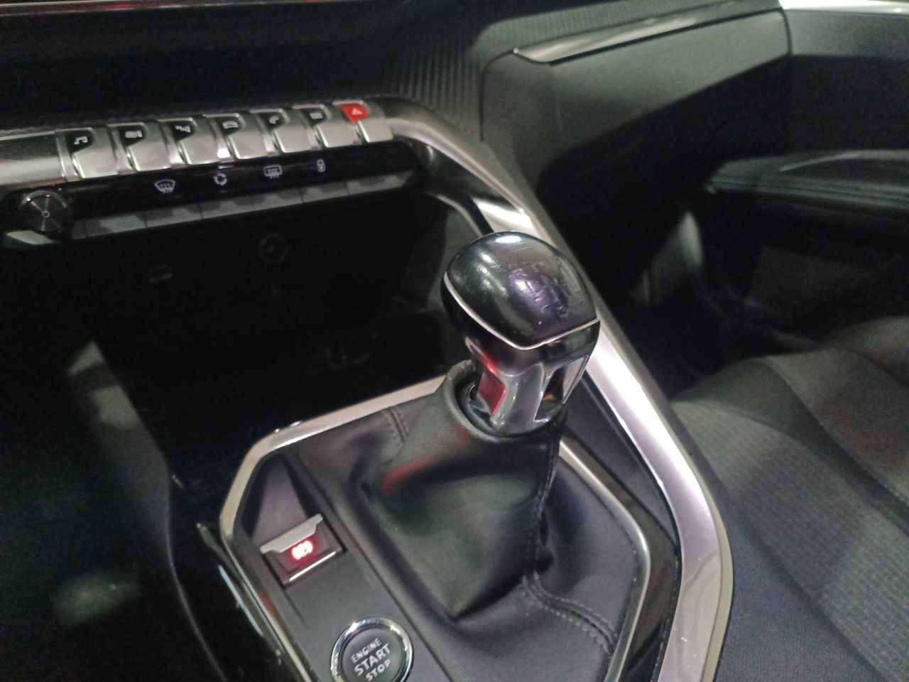 Peugeot 3008 PureTech 130 Allure - foto 13