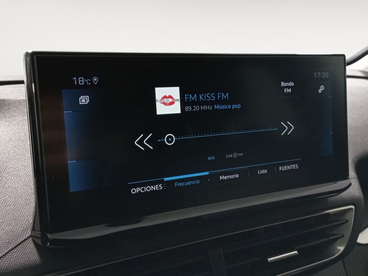 Peugeot 3008 PureTech 130 Allure - foto 15