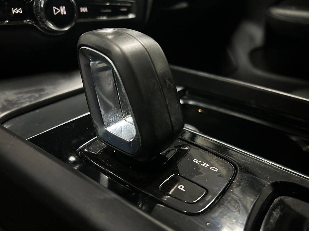Volvo V60 B4 D Momentum Pro - foto 13