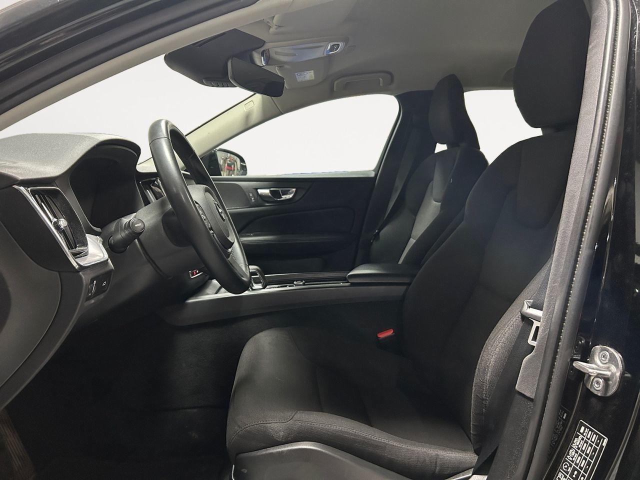 Volvo V60 B4 D Momentum Pro - foto 9