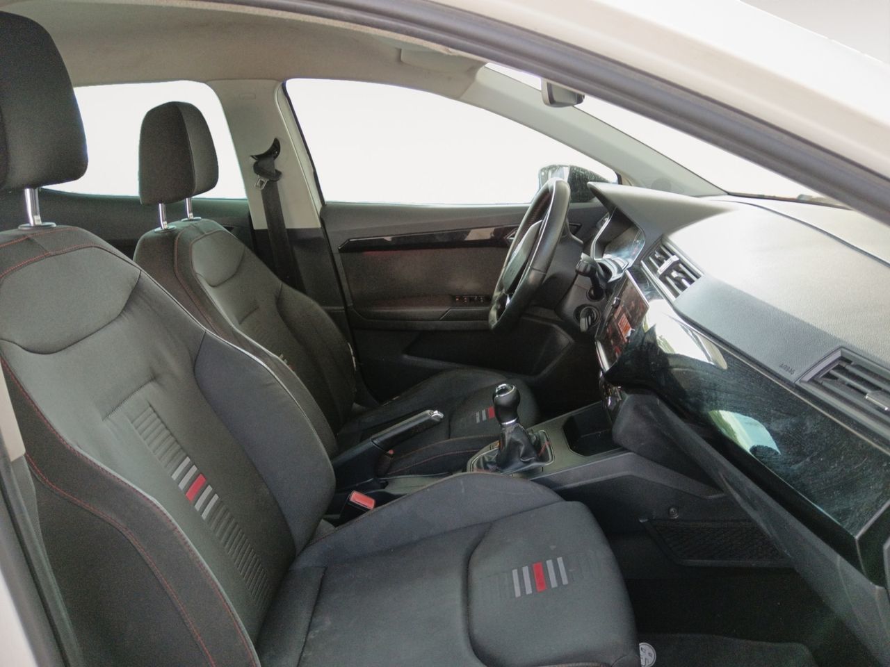 SEAT Ibiza 1.6 TDI CR FR - foto 11