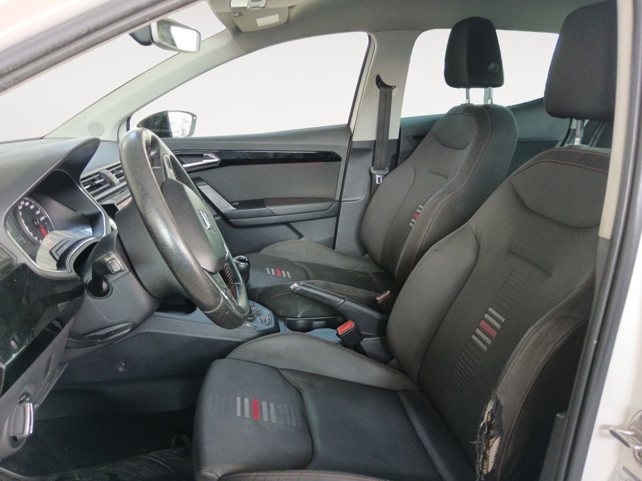SEAT Ibiza 1.6 TDI CR FR - foto 9