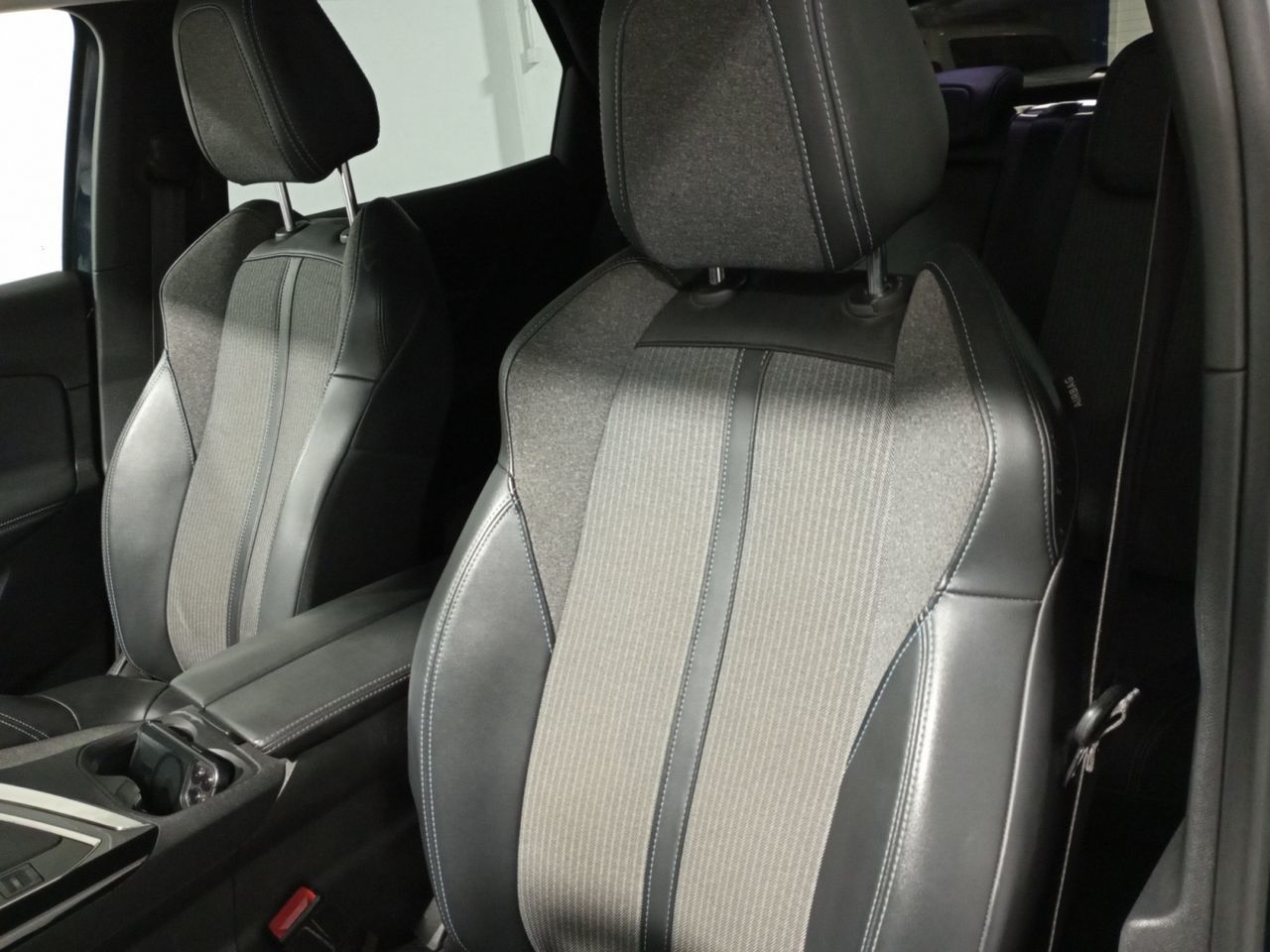 Peugeot 3008 PureTech 130 Allure - foto 20