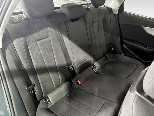 Audi A4 2.0 TDI - foto 9