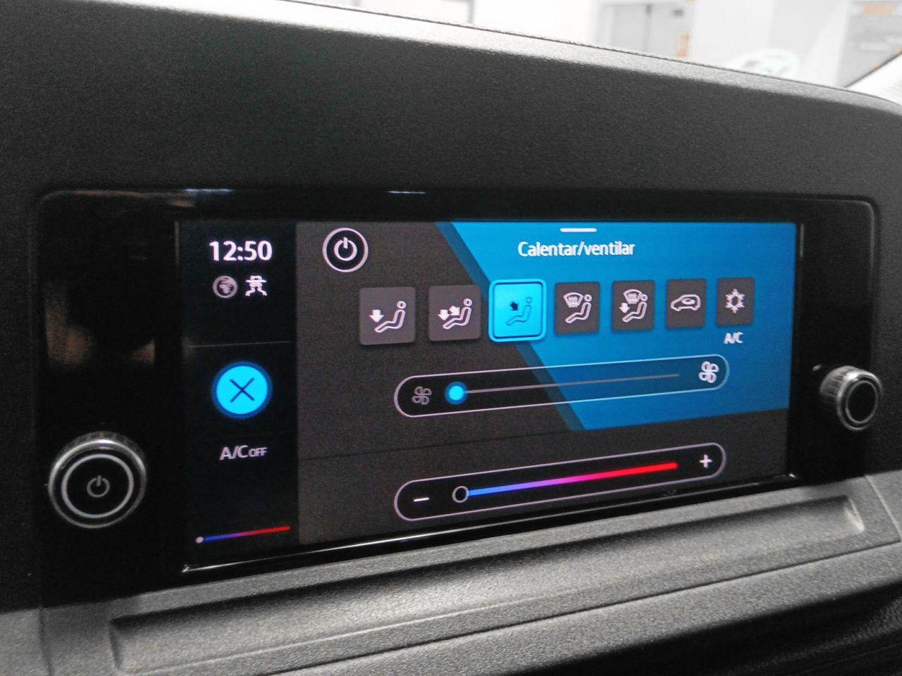 Volkswagen Caddy 2.0 TDI - foto 19