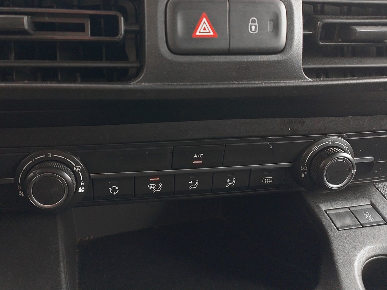 Peugeot Rifter Active Pack Business Standard BlueHDi - foto 17