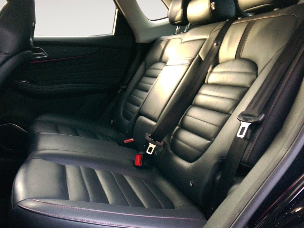 MG eHS 1.5 T-GDi PHEV Luxury - foto 9