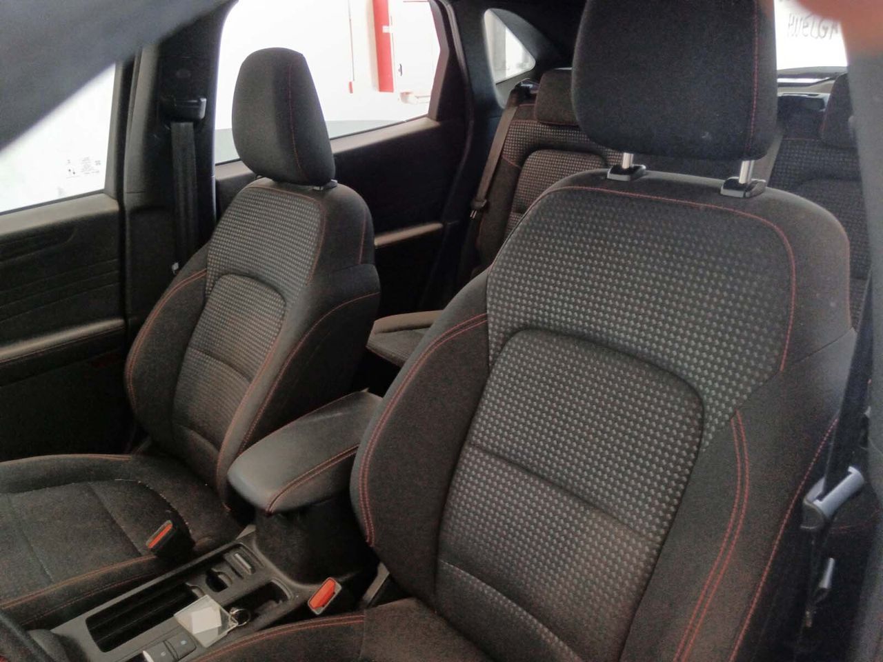 Ford Kuga 1.5 EcoBoost ST-Line 4x2 - foto 20