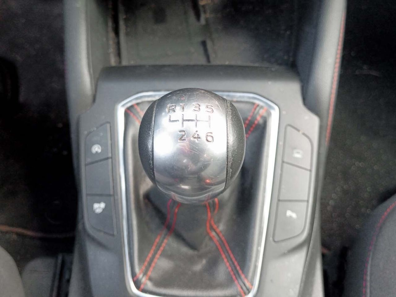 Ford Kuga 1.5 EcoBoost ST-Line 4x2 - foto 12