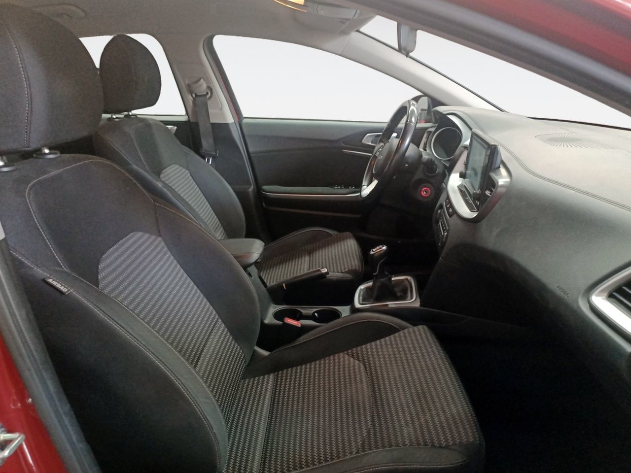 Kia XCeed 1.0 T-GDi Drive - foto 10