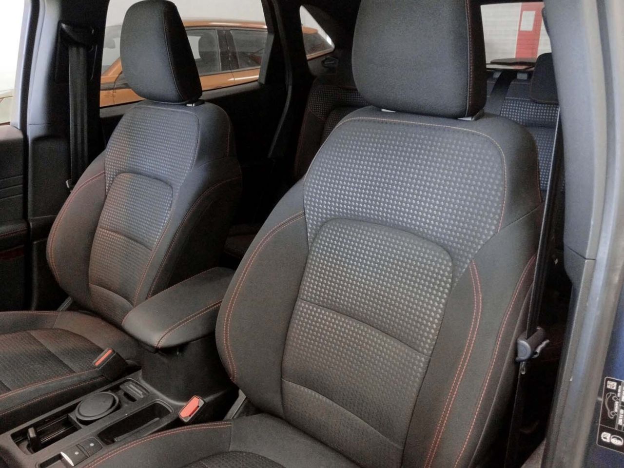 Ford Kuga 1.5 EcoBoost ST-Line - foto 21