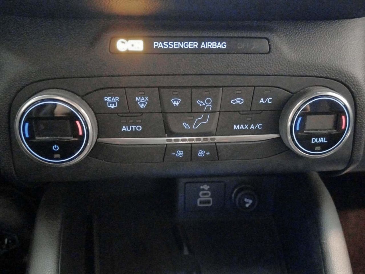 Ford Kuga 1.5 EcoBoost ST-Line - foto 20