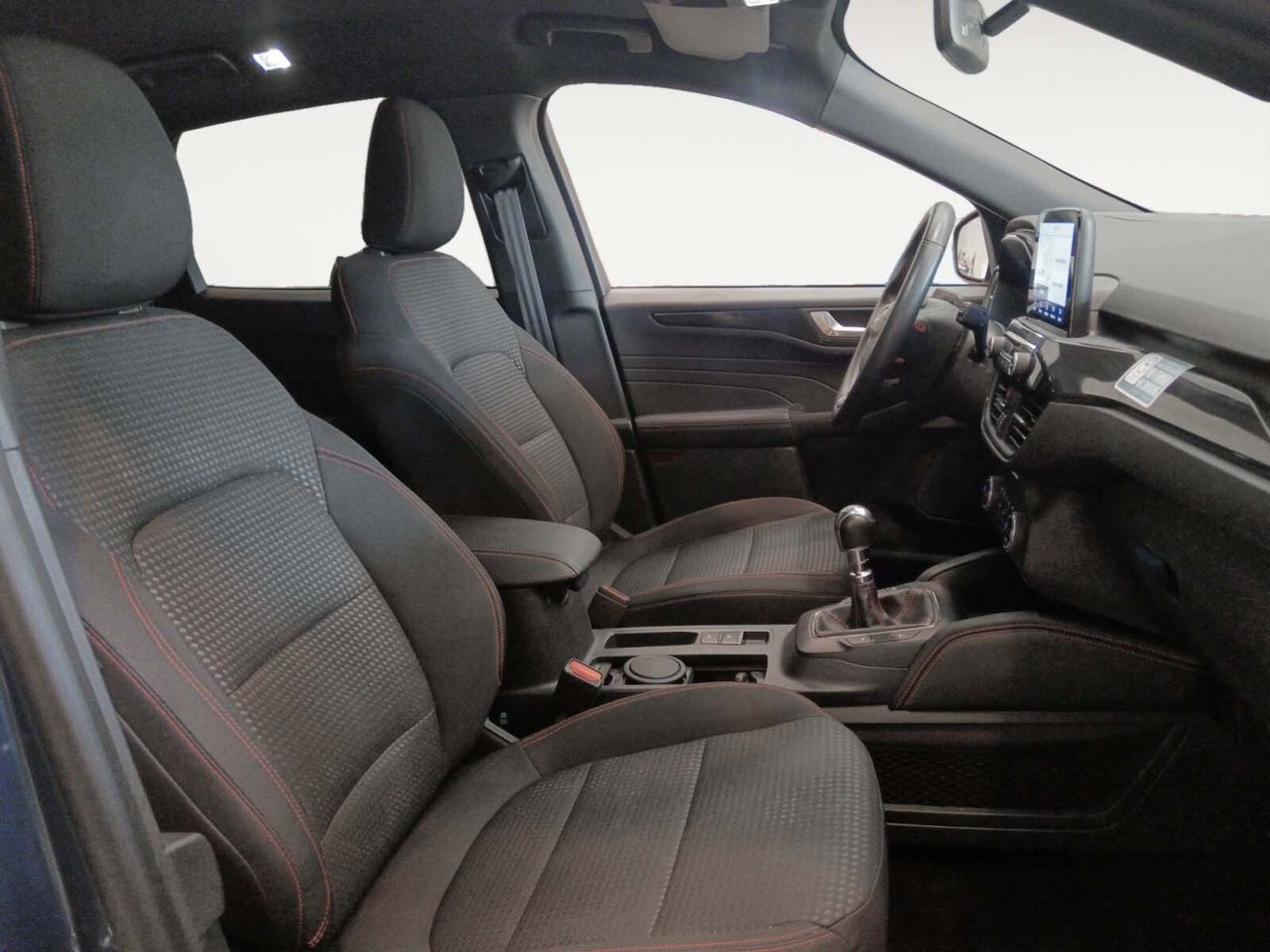 Ford Kuga 1.5 EcoBoost ST-Line - foto 11