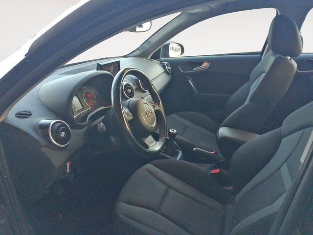 Audi A1 design 1.4 TDI - foto 8