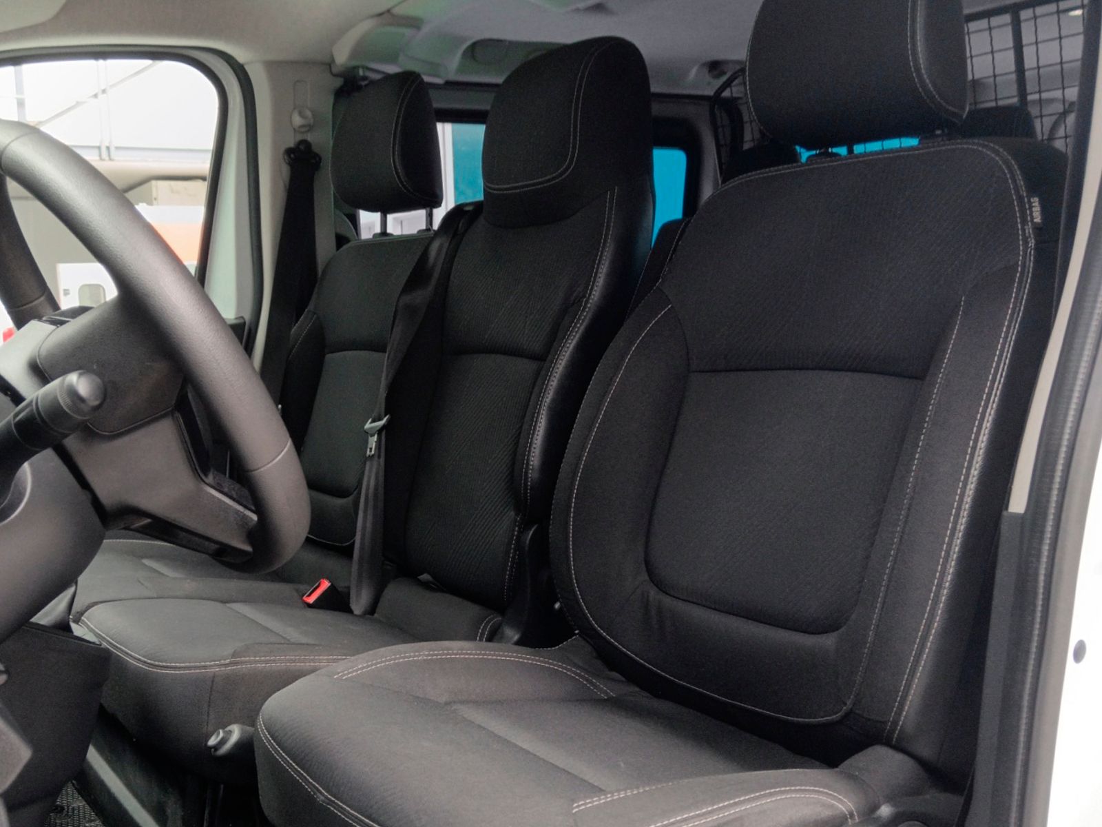 Renault Trafic Equilibre Energy Blue dCi - foto 22