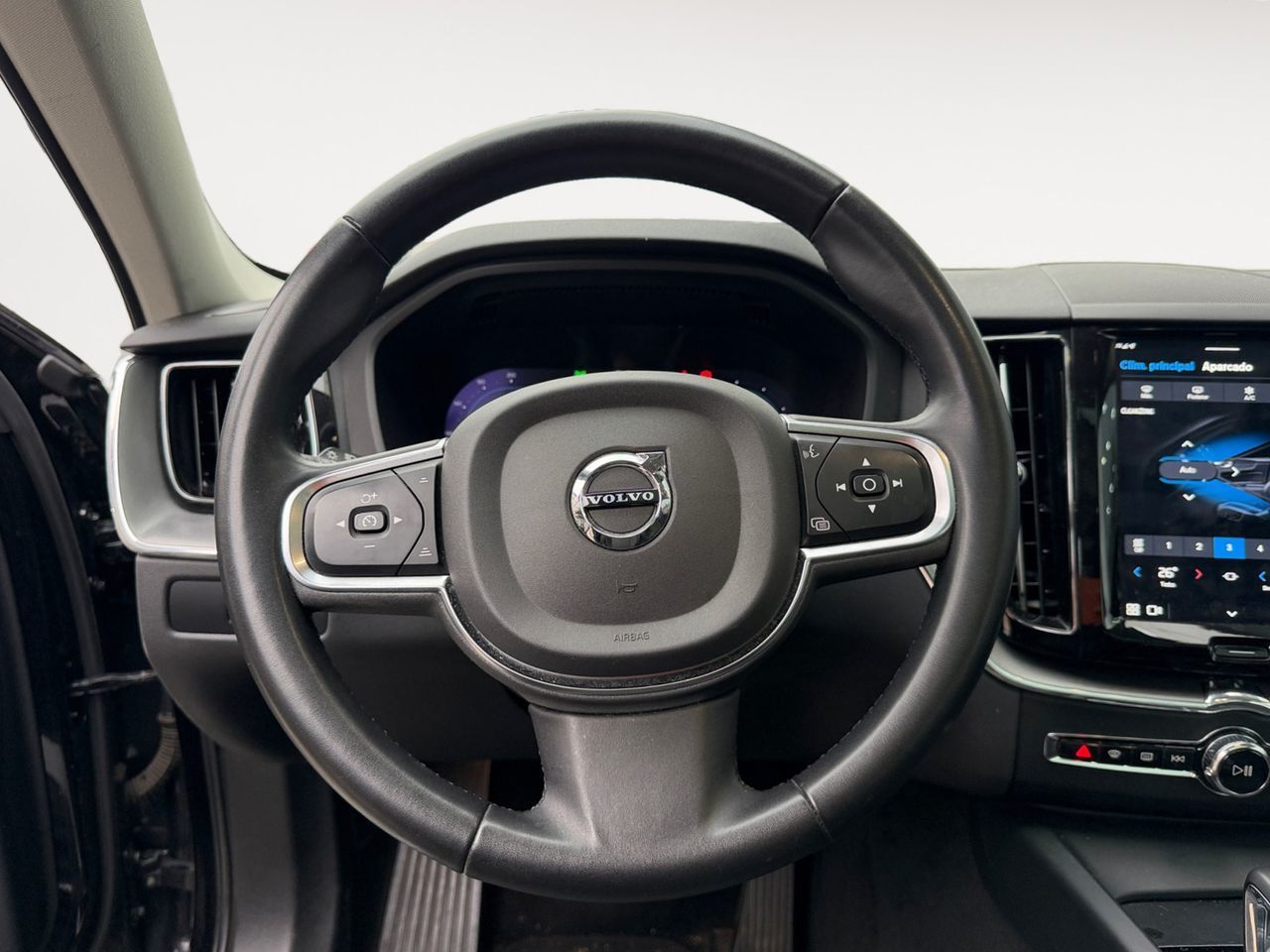 Volvo XC60 T6 Recharge Core AWD - foto 8