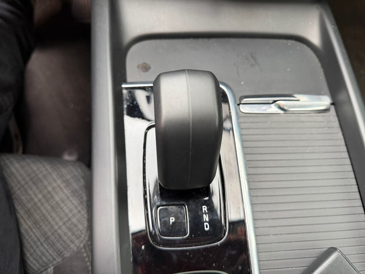 Volvo XC60 T6 Recharge Core AWD - foto 13