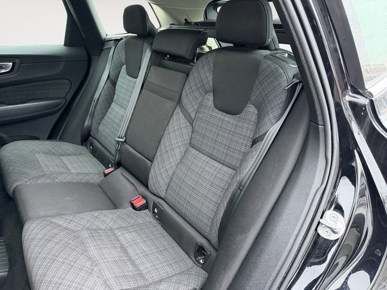 Volvo XC60 T6 Recharge Core AWD - foto 10