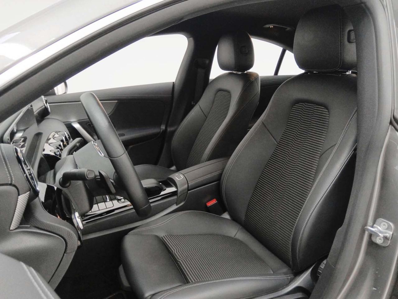 Mercedes-Benz CLA 200 d - foto 10