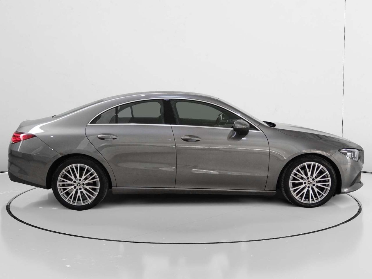Mercedes-Benz CLA 200 d - foto 2