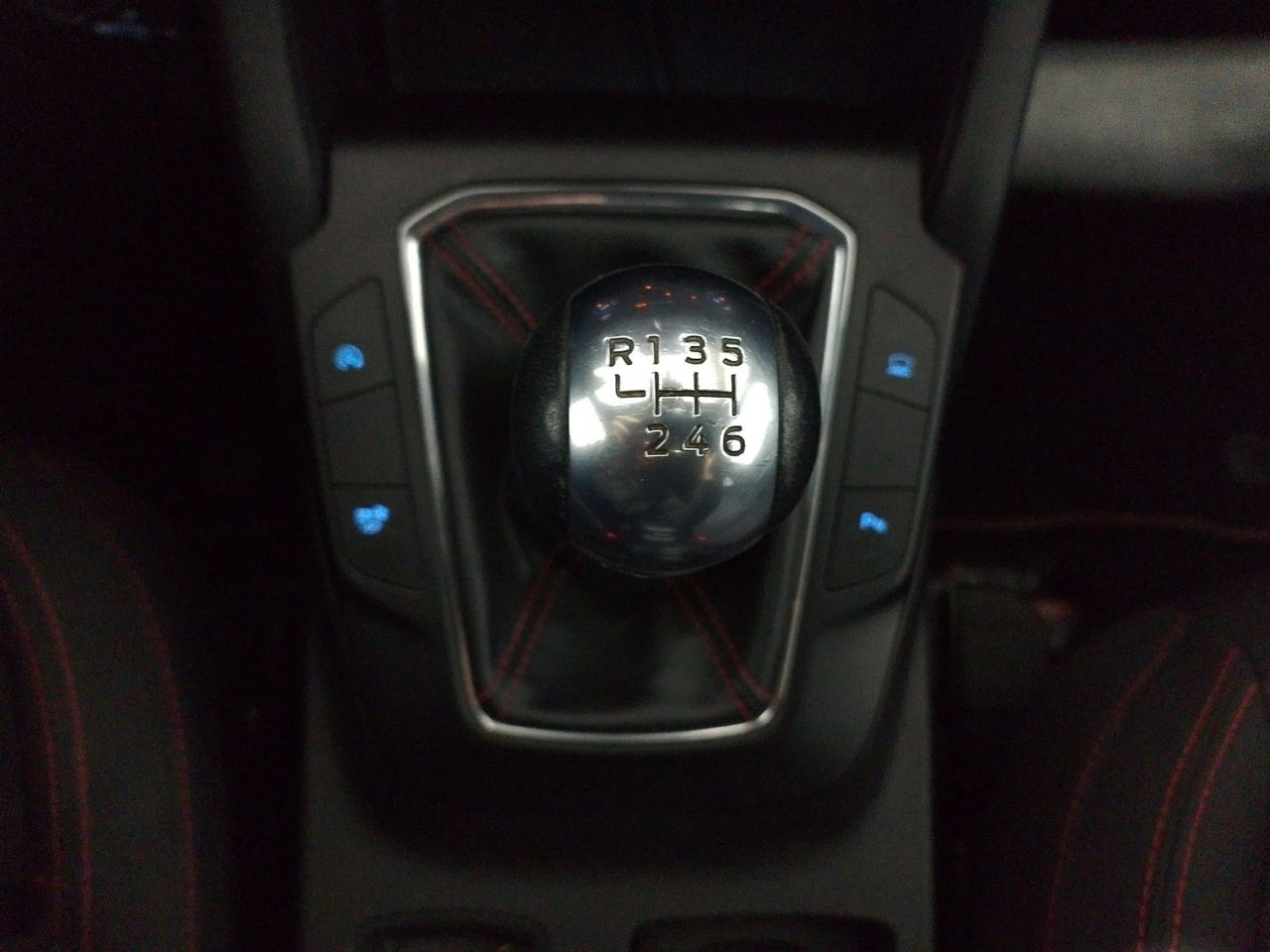 Ford Kuga 1.5 EcoBoost ST-Line 4x2 - foto 14