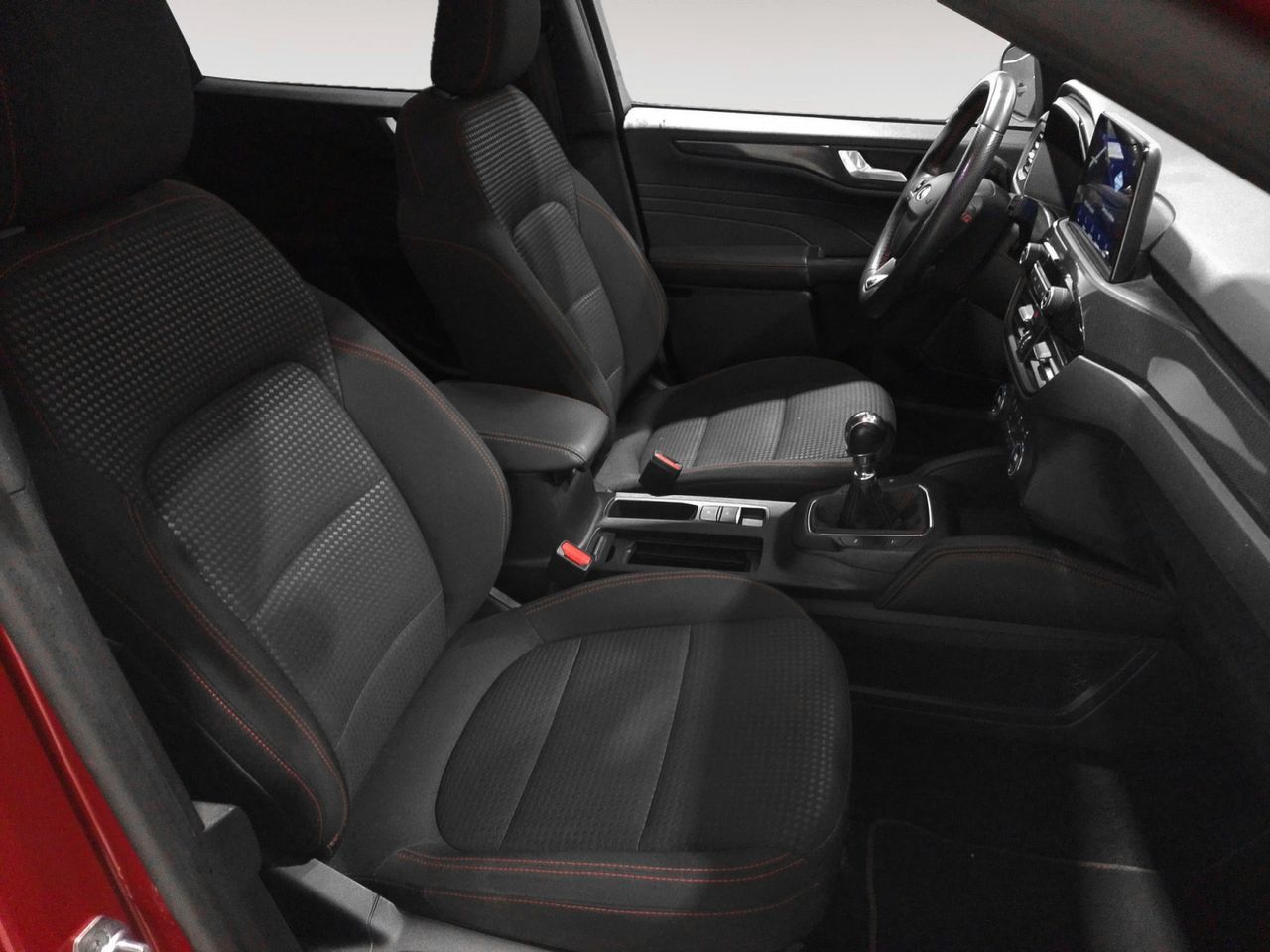 Ford Kuga 1.5 EcoBoost ST-Line 4x2 - foto 12