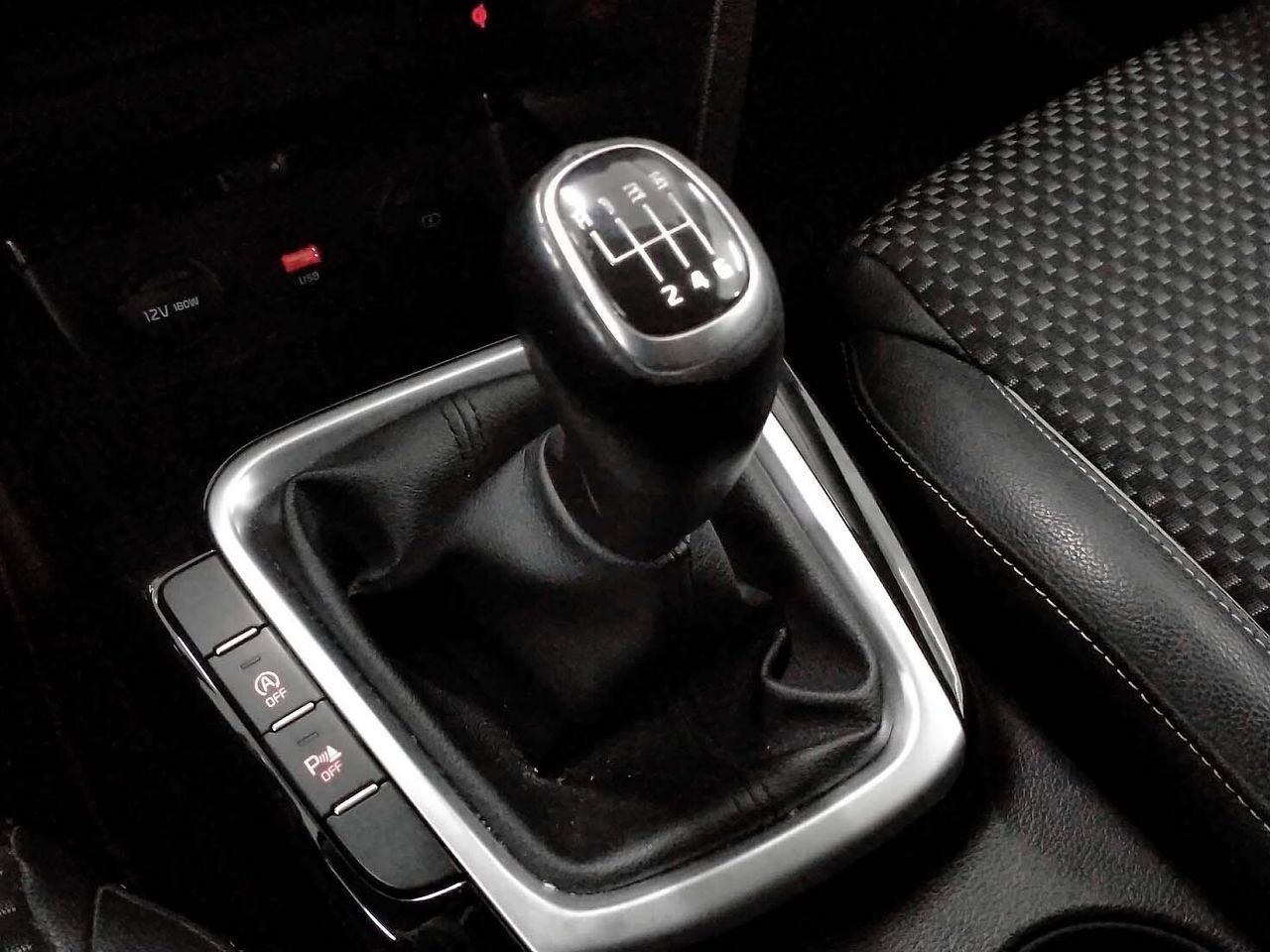 Kia Ceed 1.0 T-GDi Tech - foto 13