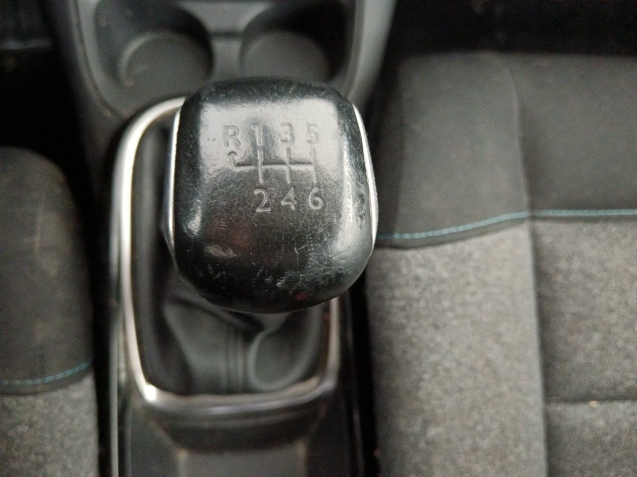 Citroën C4 Cactus PureTech 130 Shine - foto 12